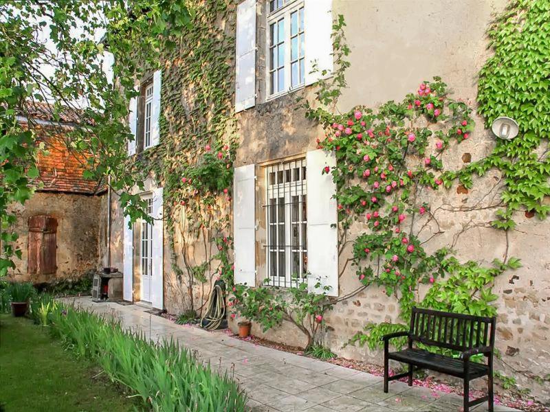 Le Clos Du Gue Pressac Εξωτερικό φωτογραφία
